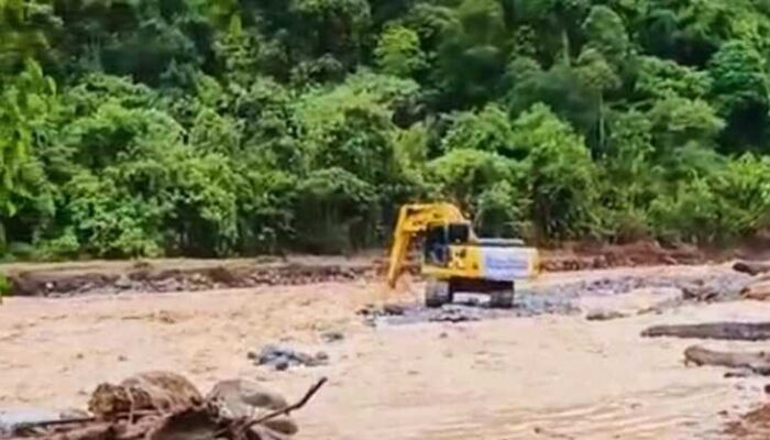 Ekskavator Normalisasi Sungai, Aliran Air Kembali Pulih