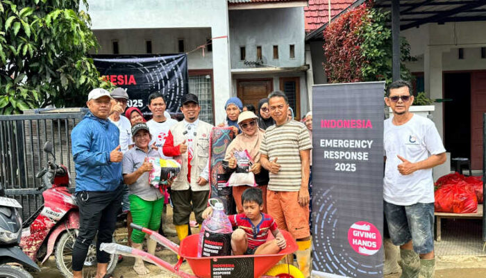 DPRD Padang Bergerak, Salurkan Bantuan Banjir Tabing