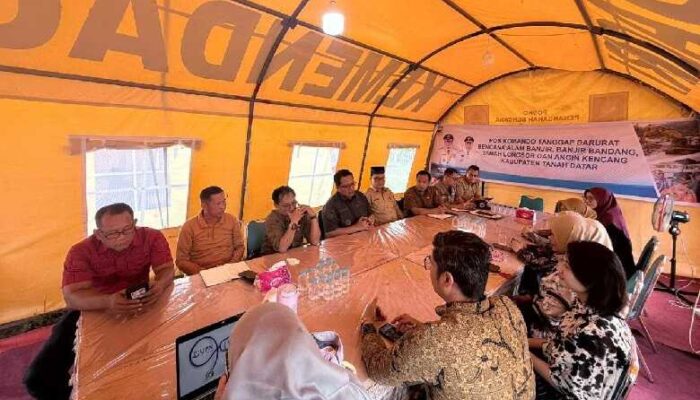UPN Bukittinggi Bergerak, Ringankan Beban Korban Tanah Datar