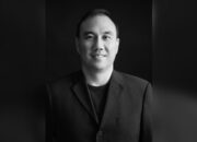 Hans Patuwo Nahkodai GoTo, Patrick Walujo Bergeser