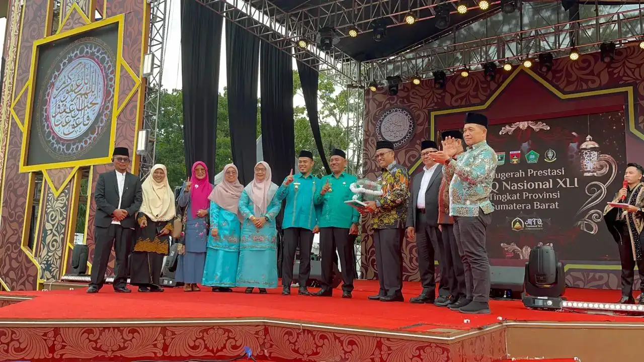 sekdaprov-sumbar:-mtq-wujudkan-al-qur’an-sebagai-fondasi-karakter-dan-pembangunan-daerah