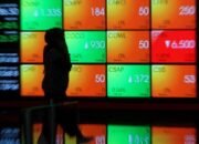 IHSG Menguat Tipis, Analis Waspadai Koreksi Lebih Dalam