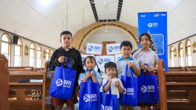 maknai-natal-2025,-bri-peduli-wujudkan-kepedulian-melalui-penyaluran-puluhan-ribu-paket-sembako-bagi-masyarakat