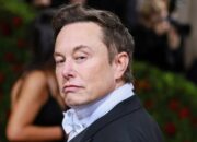 Saham Melesat, Kekayaan Elon Musk Terbang Tinggi