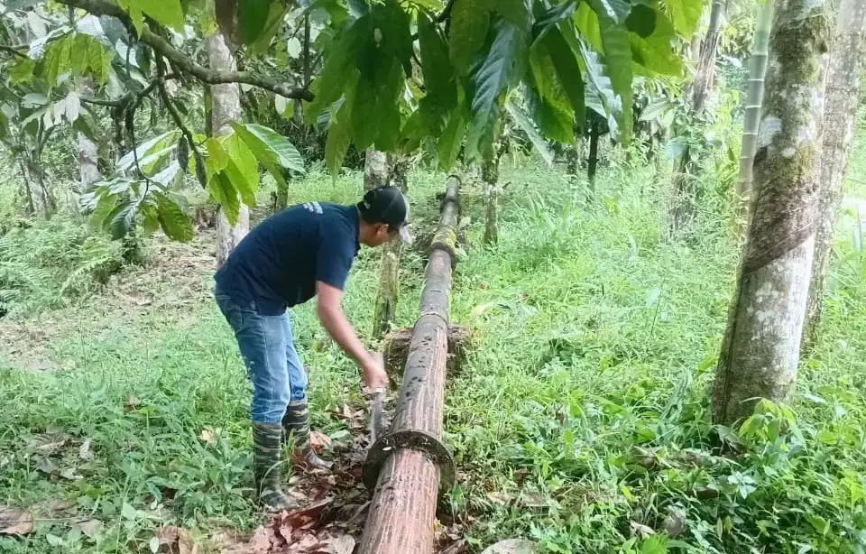 perumda-air-minum-tirta-saiyo-gerak-cepat,-fokus-rawat-jalur-pipa-transmisi-di-sumber-kapalo-banda