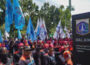Demo Buruh: Tolak UMP 2026, Tuntut Kenaikan Upah!