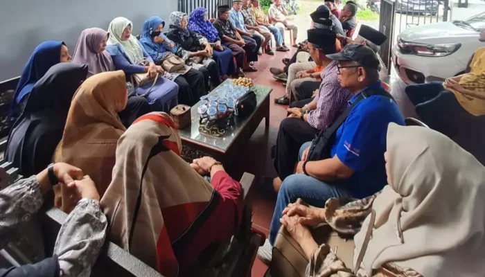 Alex Lincoln, Tokoh RRI dan Organda, Wafat di Padang