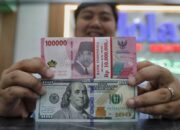 Rupiah Melemah, Geopolitik Mendorong Investor Buru Dolar AS
