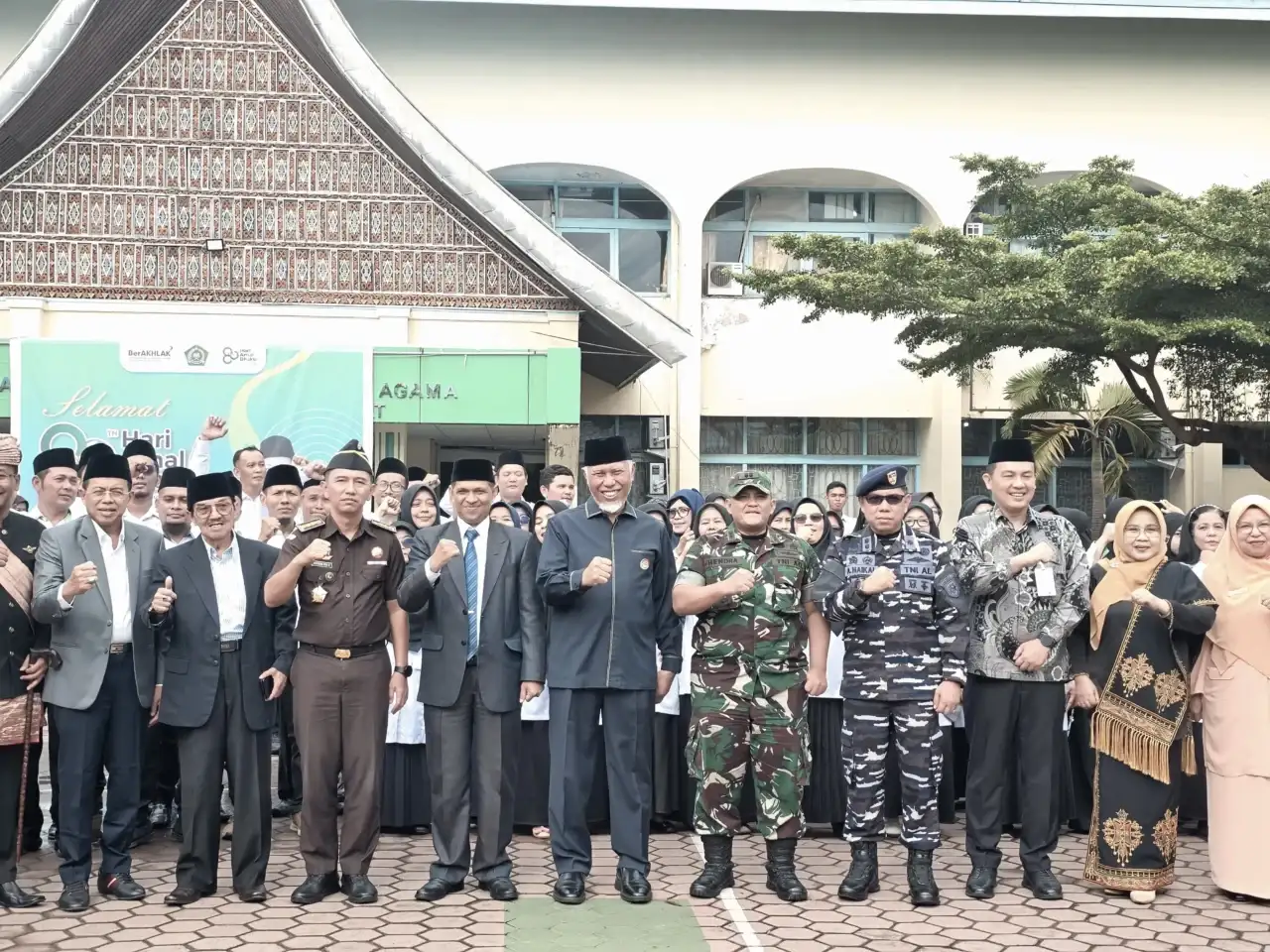 gubernur-mahyeldi:-hari-amal-bhakti-momentum-perkuat-kerukunan-dan-sinergi-pascabencana