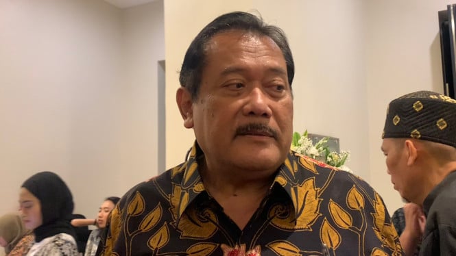 tantangan-ganda-industri-telekomunikasi-indonesia