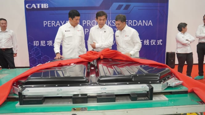 pabrik-baterai-siap-produksi,-indonesia-perkuat-basis-industri-kendaraan-listrik