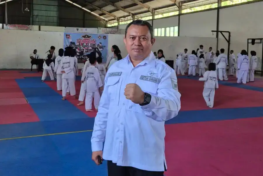 dari-ukt-ke-porprov-2026,-mursalim-siapkan-taekwondo-kota-padang-lebih-kompetitif