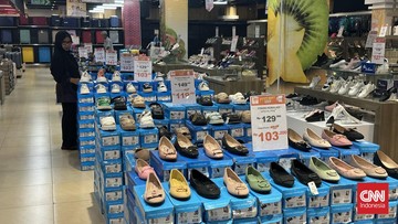 transmart-full-day-sale,-sandal-dan-sepatu-diskon-gede-sampai-70%
