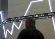 IHSG Terbang Tinggi, Suku Bunga BI Jadi Penentu