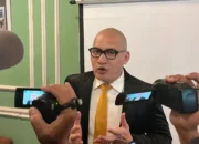 Lunasi Utang, Pengacara Gugat Status Tersangka, Ajukan Penundaan