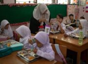 MBG Lebarkan Sayap, Sasar Guru dan Pesantren