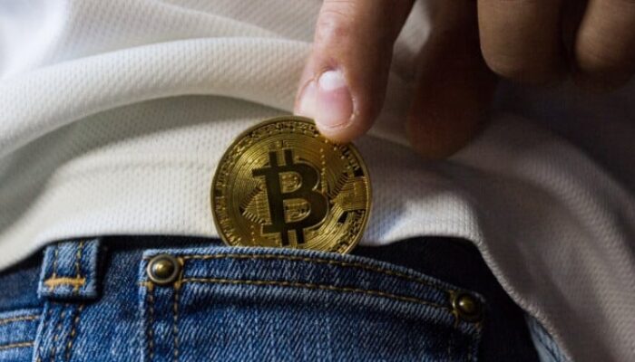 Bitcoin Melemah, Investor Cermati Peluang dan Risiko Baru