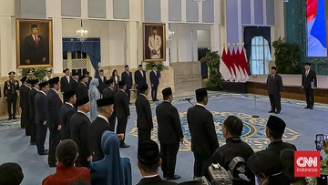 prabowo-lantik-anggota-dewan-energi-nasional,-bahlil-jadi-ketua-harian