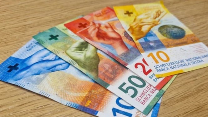 franc-swiss-diam-diam-jadi-bintang-baru-safe-haven,-dolar-as-dan-yen-tertinggal