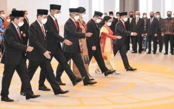 IHSG Bergejolak, Pejabat OJK Mengundurkan Diri Massal