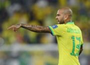 Dani Alves Investasi di Klub Portugal: Comeback ke Sepak Bola?