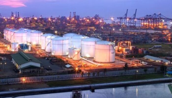 Harga Minyak Stabil: AS-Iran Berunding, Dolar Menguat