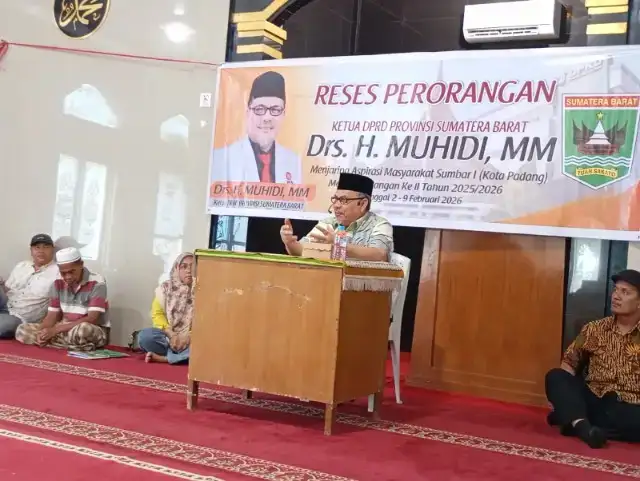 ketua-dprd-sumbar-muhidi-reses-di-masjid-nurul-ibadah-kelurahan-tanah-sirah-nan-xx