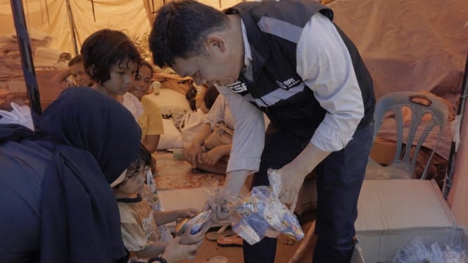 akselerasi-pemulihan-korban-bencana-di-aceh-dan-medan,-bri-insurance-kembali-salurkan-bantuan-kemanusiaan