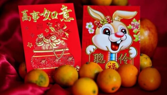Angpao Imlek: Simbolisme Merah Membawa Berkah, Usir Roh Jahat