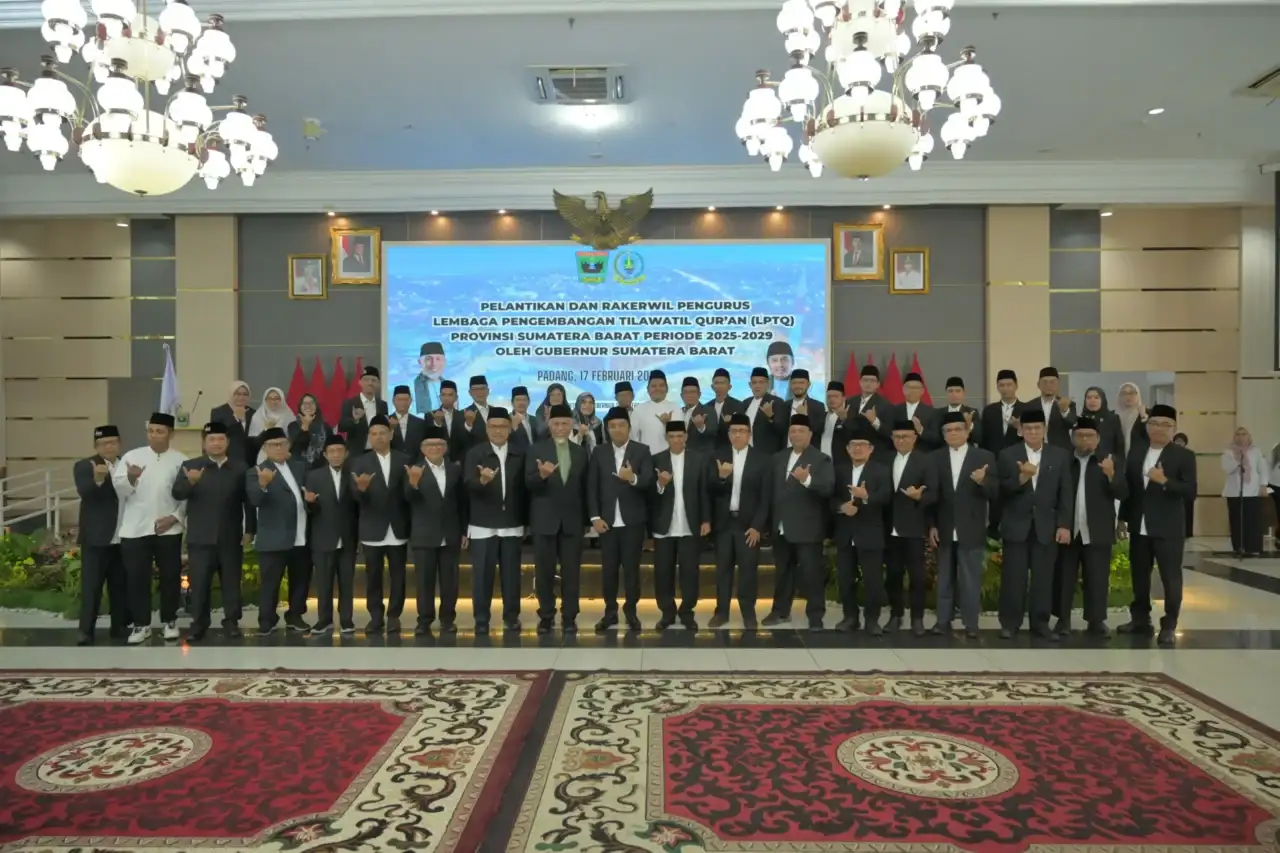 pengurus-lptq-sumbar-2025–2029-resmi-dilantik,-vasko-ruseimy-diamanahi-sebagai-ketua-umum