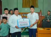 Wagub Sumbar Bangun Masjid, Serahkan Bantuan di Limapuluh Kota