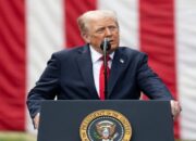 Trump Minta Berkas Alien Dibuka, Ungkap Kebenaran?