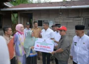 Wagub Sumbar Sentuh Hati, Bedah Rumah Warga Kurang Mampu
