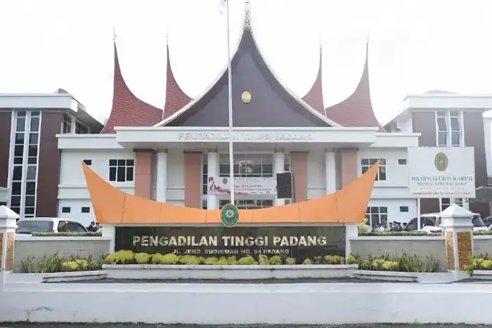 perkara-narkoba-di-pasbar,-pengadilan-tinggi-padang-bebaskan-hendra-wadi-dan-perintahkan-bebas-seketika