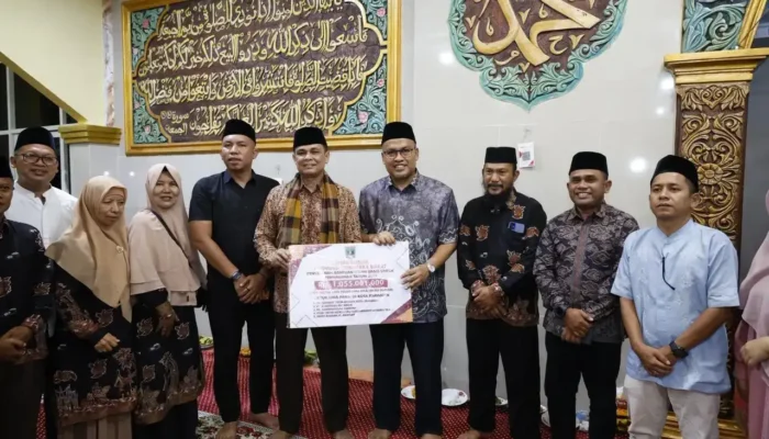 Safari Ramadan Sentuh Pariaman, Pemprov Sumbar Salurkan Bantuan