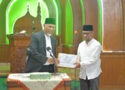 subuh-mubarakah-di-bukittinggi,-gubernur-mahyeldi:-puasa-mengajarkan-kepedulian-dan-kebersamaan