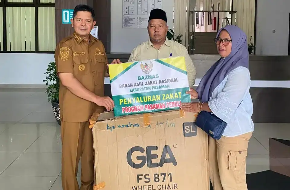 nurhayeti-di-jorong-petok-timur-memimpikan-kursi-roda,-bupati-welly-suhery-mewujudkannya