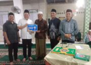 safari-ramadan-di-bayang-pessel,-ketua-komisi-iv-dprd-sumbar-serahkan-bantuan-rp30-juta