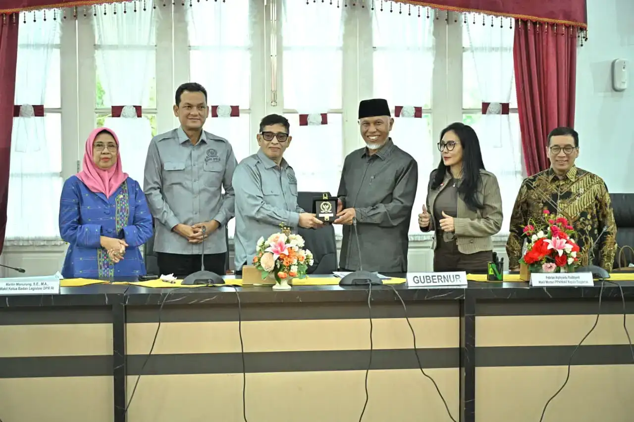 mahyeldi-paparkan-percepatan-perencanaan-pascabencana,-sumbar-butuh-dukungan-rp21,4-triliun-dari-pusat