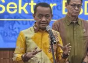 bahlil-minta-warga-tak-panic-buying-bbm,-pastikan-stok-ri-aman