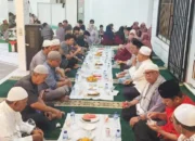 Masjid Padang Gelar Buka Puasa, Eratkan Silaturahmi Yatim