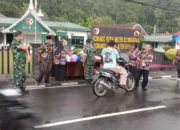 FKPPI-Kodim Pessel Bagikan Takjil, Hujan Tak Halangi Aksi