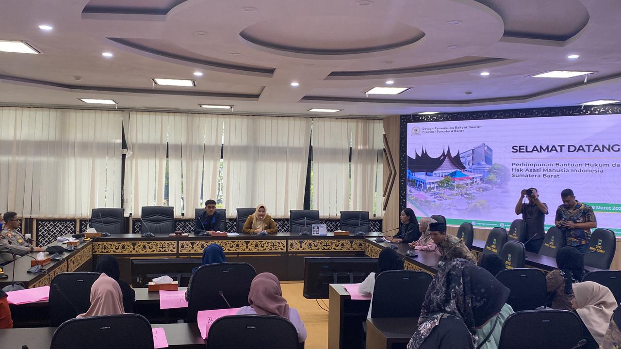 anggota-komisi-iv -dprd-sumbar-gino -irwan-terima-aspirasi-warga-kasang-terkait-tambang-batu-andesit