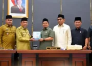 DPRD Padang Bedah LKPJ, Kinerja Walikota Jadi Sorotan