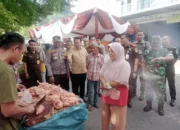 Kejari Pessel Gelar Pasar Murah, Ringankan Beban Warga