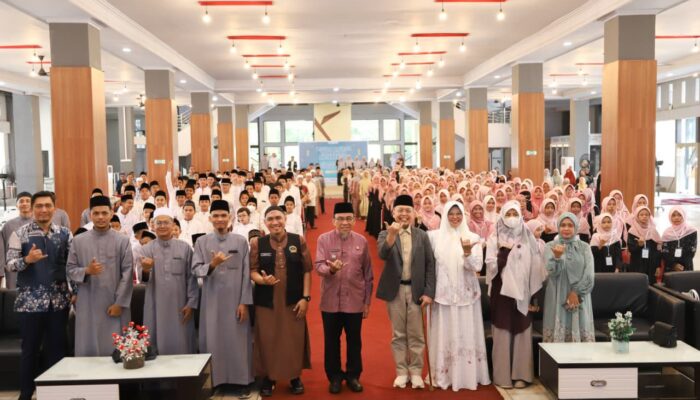 Santri Padang Hafal Alquran, Rumah Tahfidz Gelar Wisuda