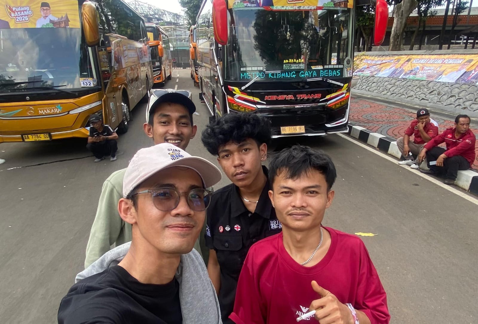 pulang-basamo-2026,-azelino:-makasih-pak-andre-sudah-fasilitasi-kami-pulang-kampung