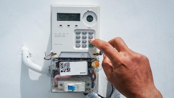 pemerintah-putuskan-tarif-listrik-tak-naik-sampai-juni-2026