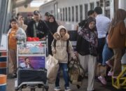 KAI Tawarkan 300 Ribu Tiket, Masyarakat Mudik Memburu