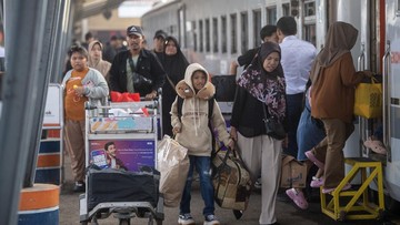 mudik-belakangan?-kai-sebut-masih-ada-300-ribu-tiket-tersedia